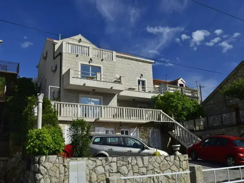 Apartments Miljas