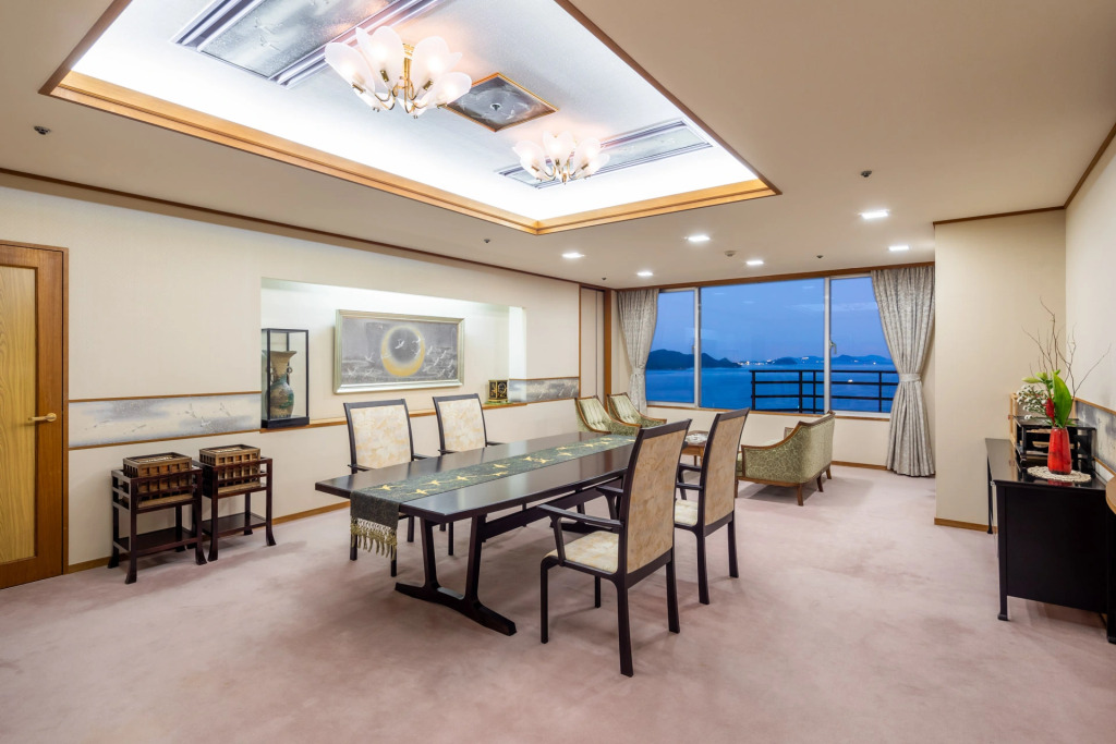 Royal Suite with ocean view