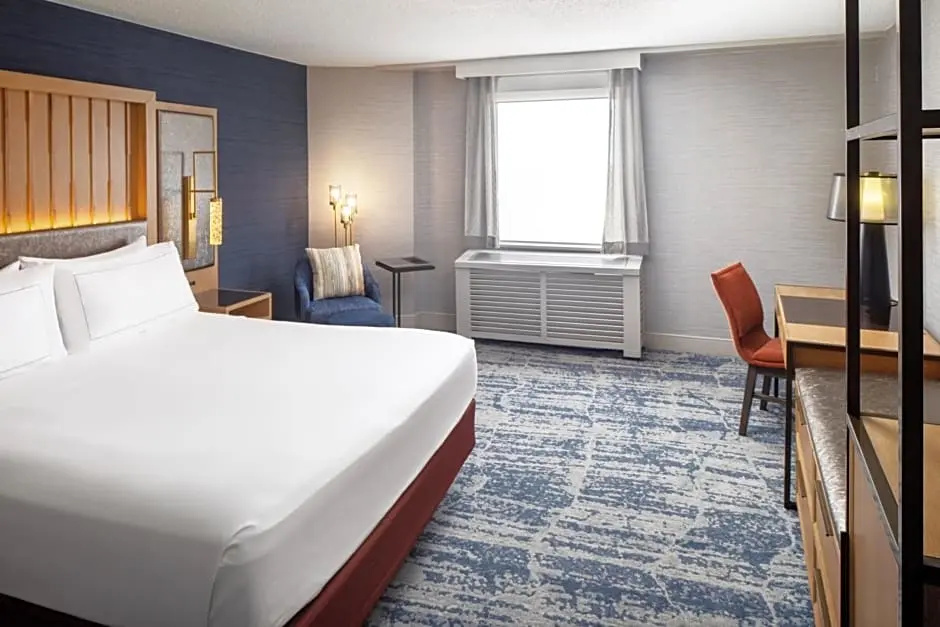 Double Suite (full double bed)