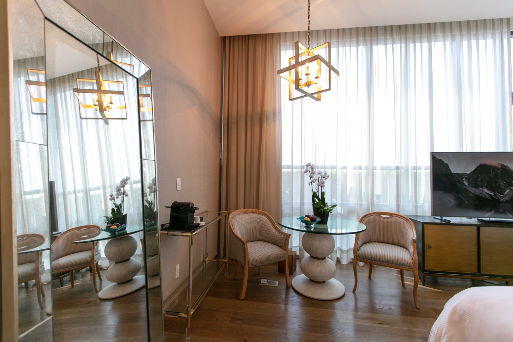Lobby & Reception