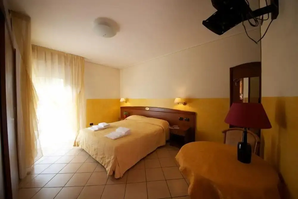 Standard Single room (single bed)
