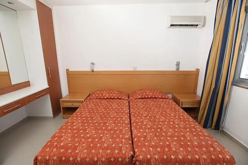 Tsokkos Holiday Hotel Apartments - Chambres