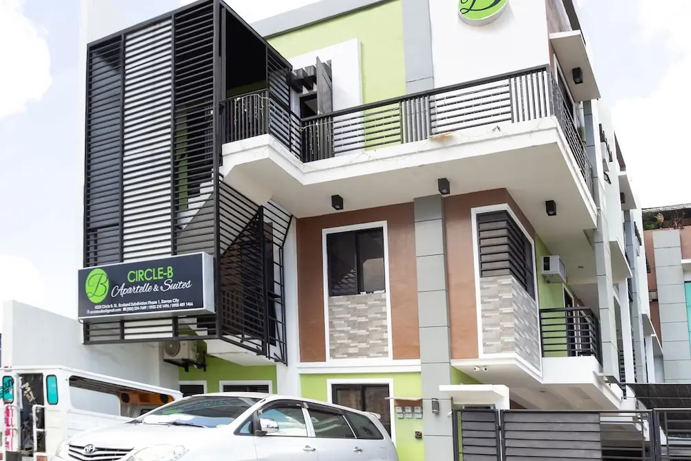 Circle-b Apartelle & Suites