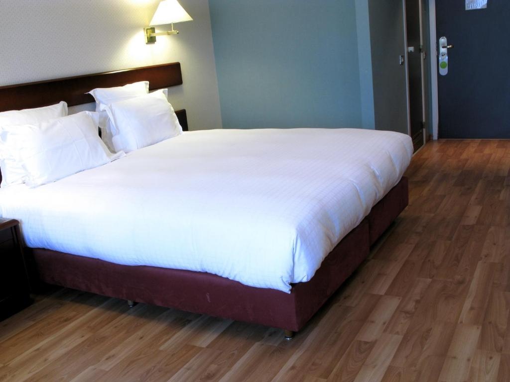 Superior Triple room (full double bed)