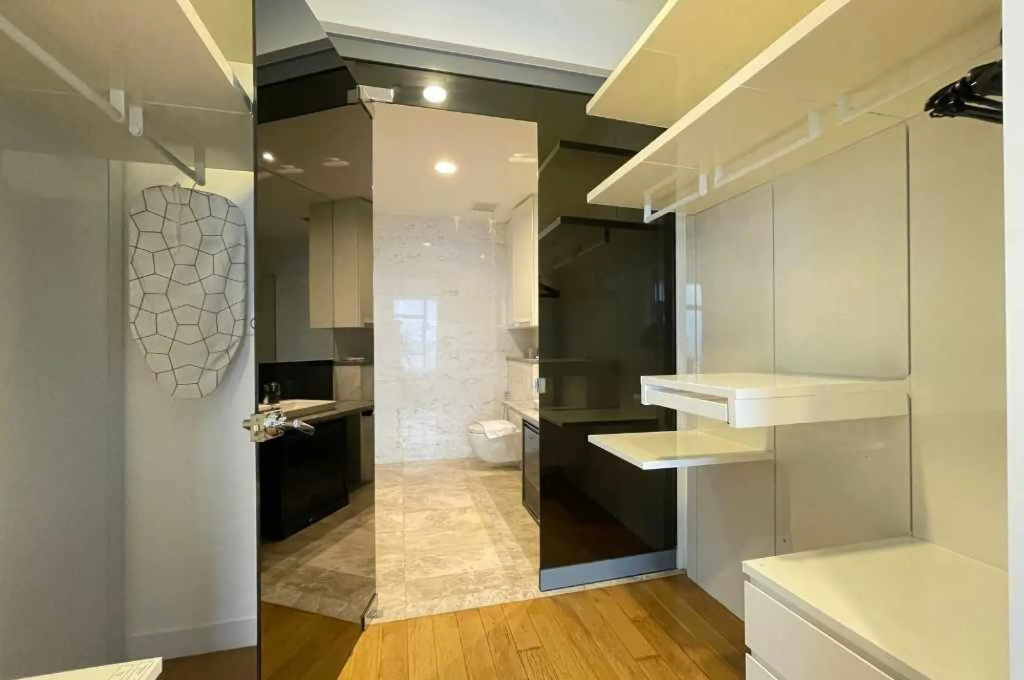#22 Spectacular Pool View | 2BR Steps Aways KLCC