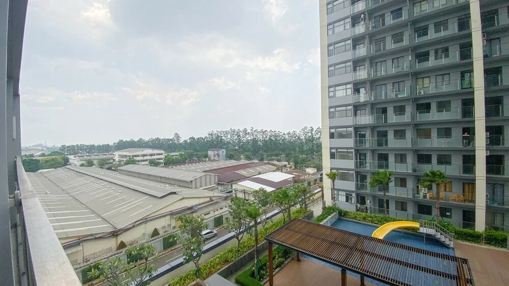 Simply Look Studio Room At Daan Mogot City Apartment