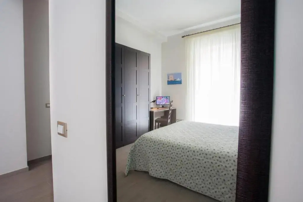 Superior Double room (full double bed)