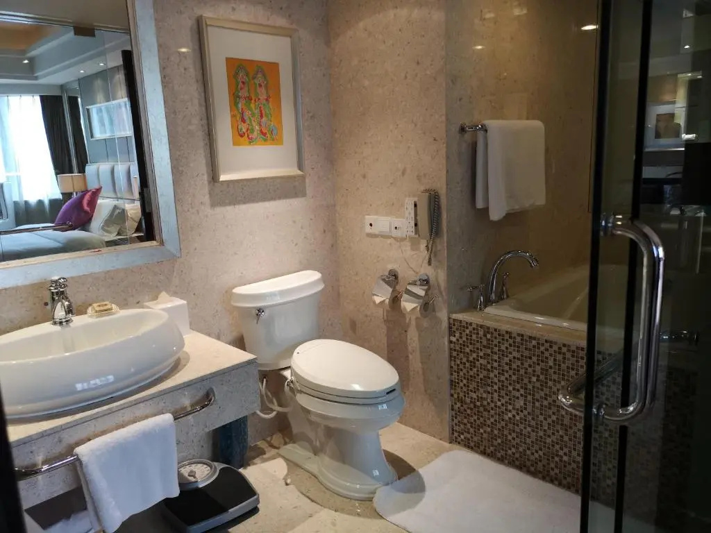 1 Bedroom Suite