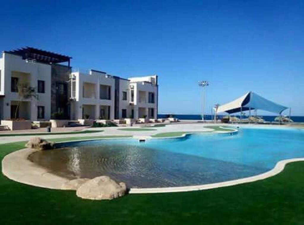 New eagles хургада. Eagles Resort Hurghada. Туристик Вилладж Хургада. Иглз отель в Египте.