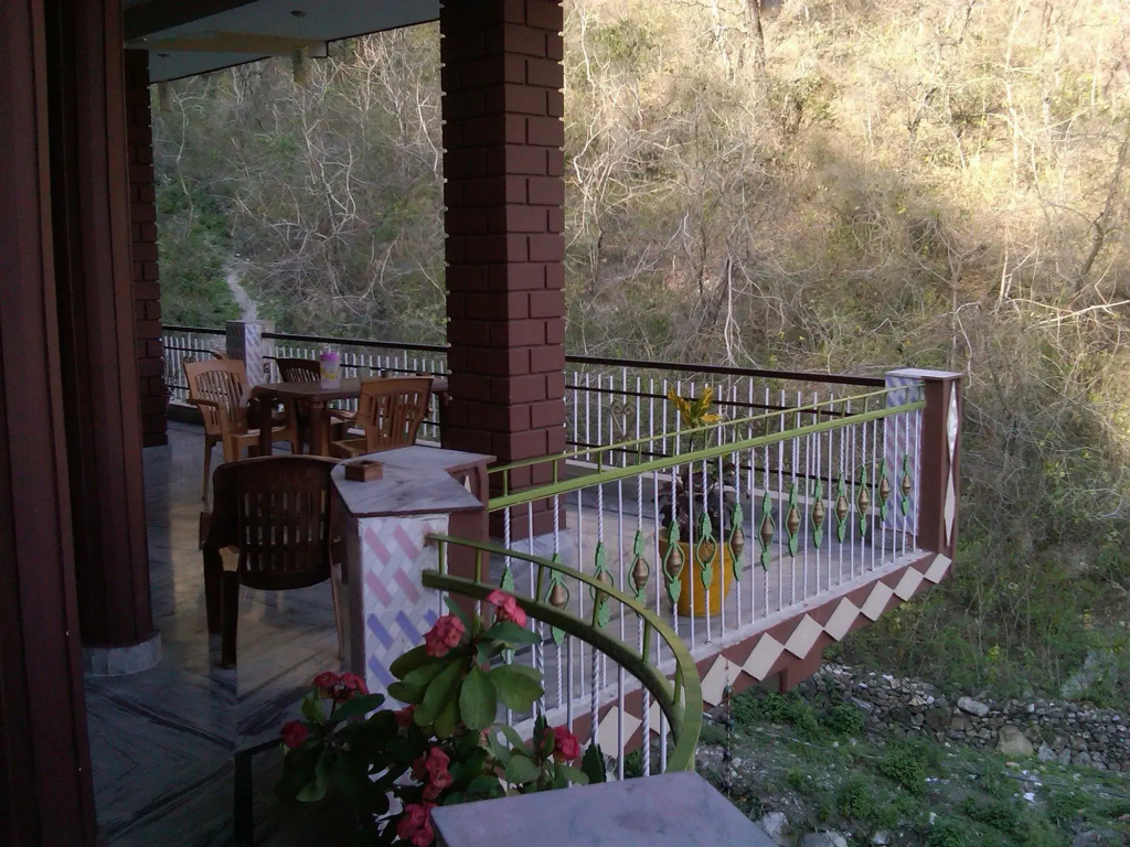 Balcony & Terrace