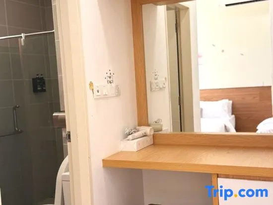 Suriaman Serenity Comfort Home (12-15 Pax)