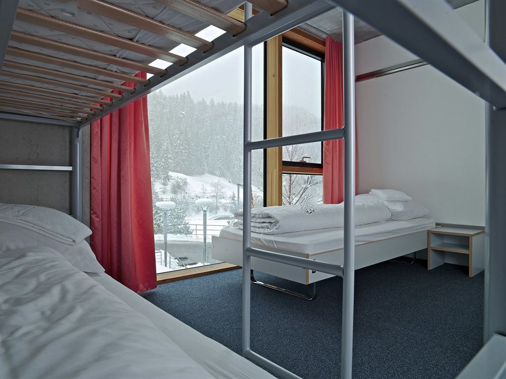 Riders Hotel by null