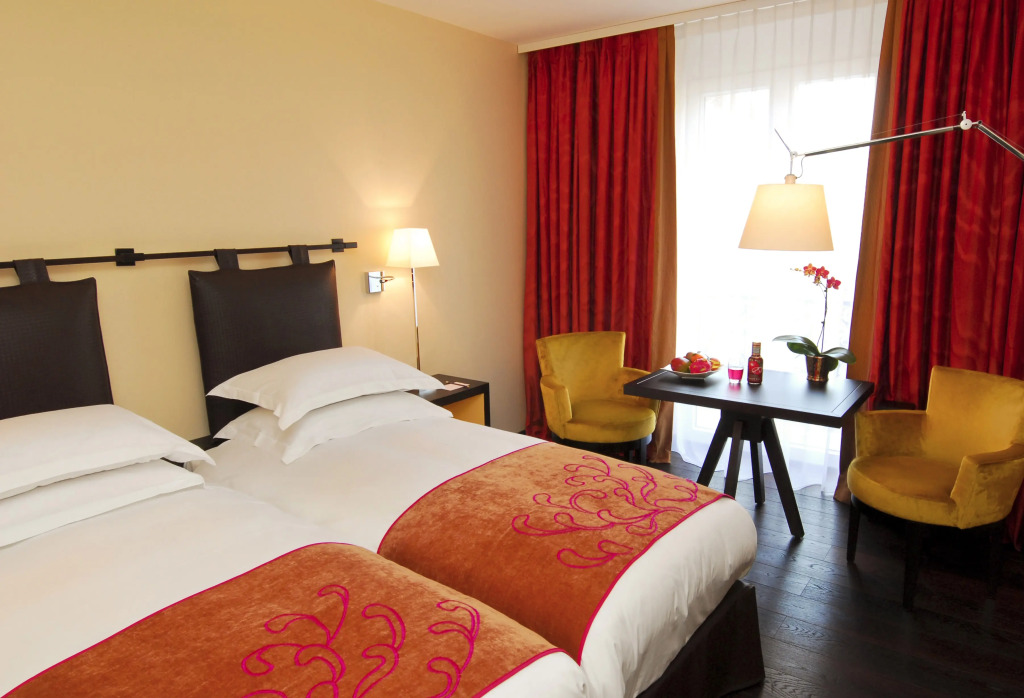 Eastwest Hotel — фото 5