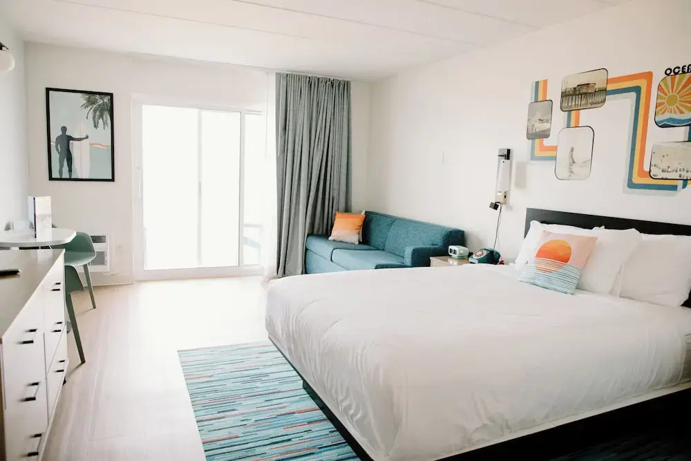 2 Bedrooms Double Suite with balcony (full double bed)