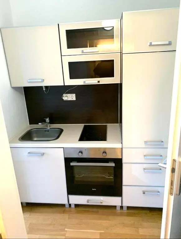 Beautiful Premium Apartment, Near University , WIFI , Free Parking