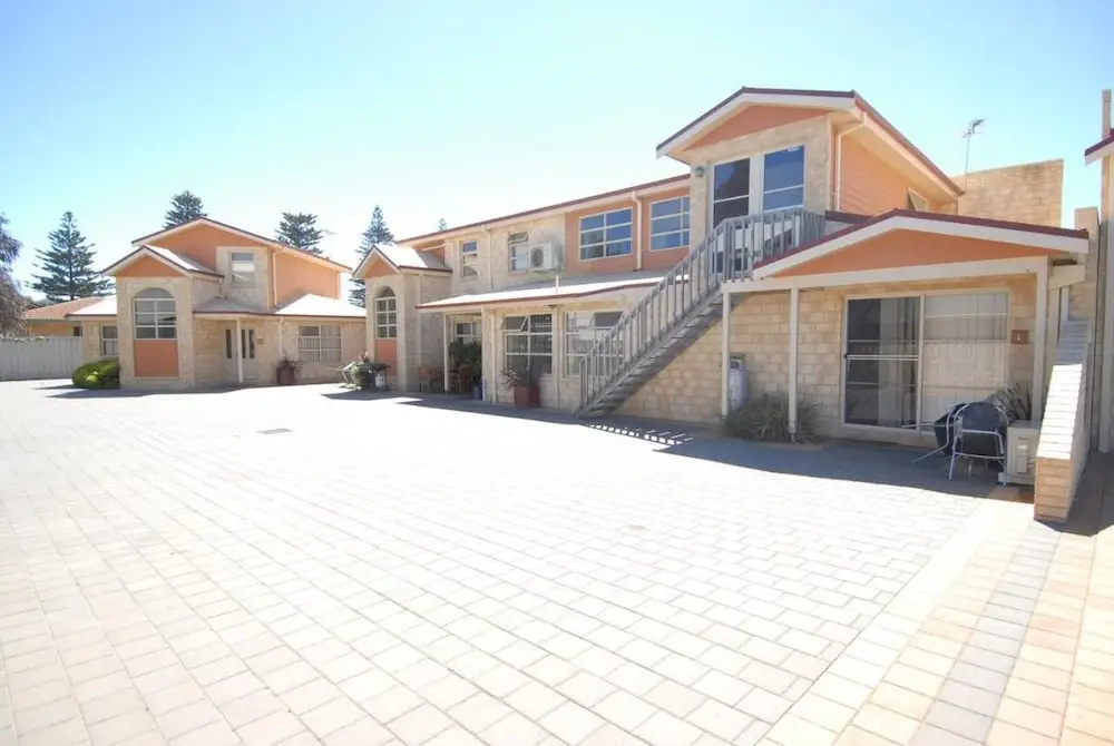 Esperance Foreshore Apartments