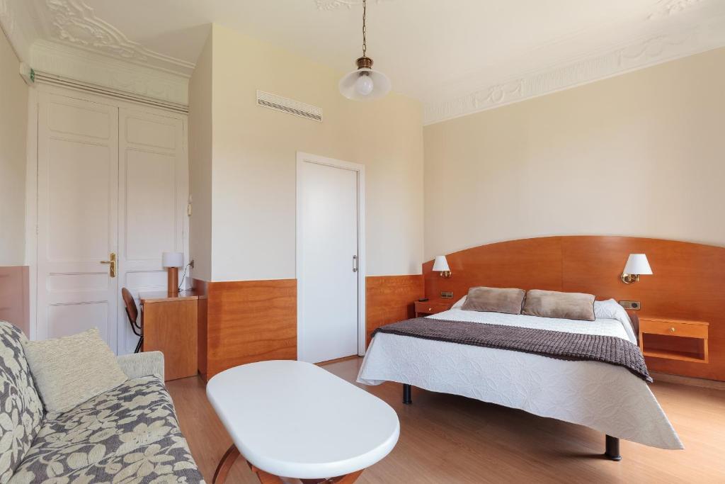 Hostal Oliva by null