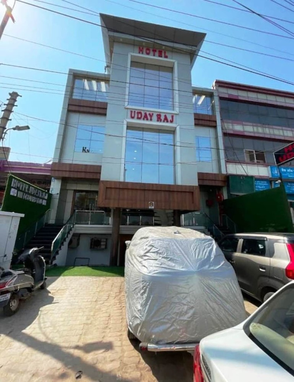 Hotel Uday Raj