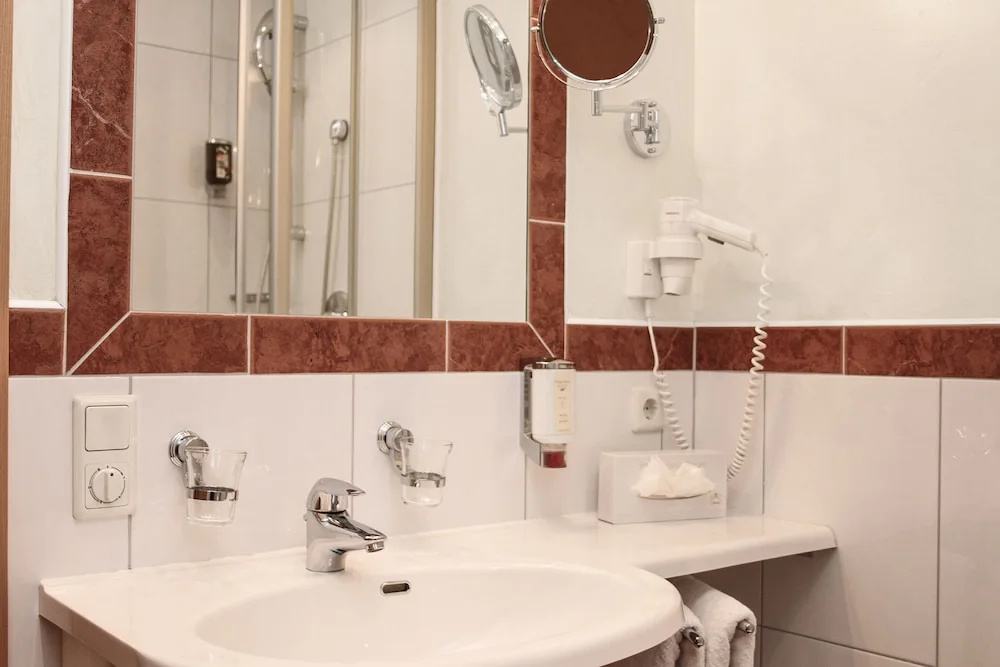 Dips&Drops – SUPERIOR HOTEL · SPORTS · SPA · RESTAURANTS - Chambres