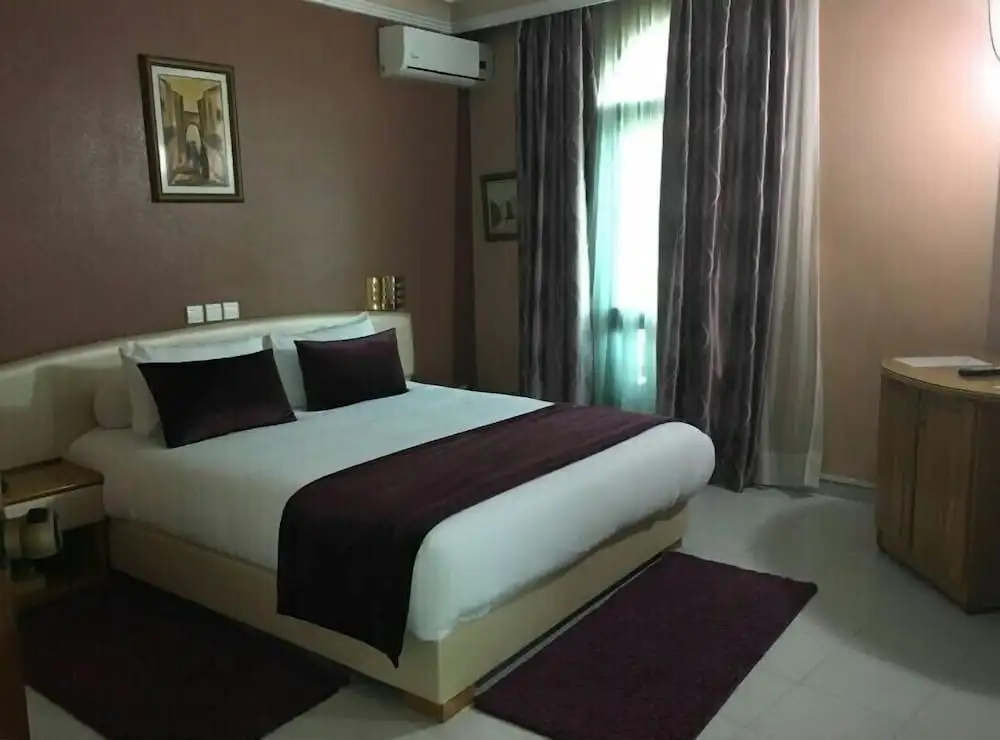 Hôtel Rania Belmadina - Chambres