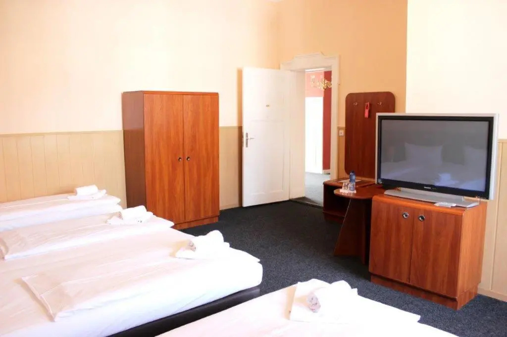 Standard Quadruple room