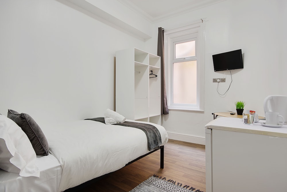 Azure Beach Hotel - Chambres