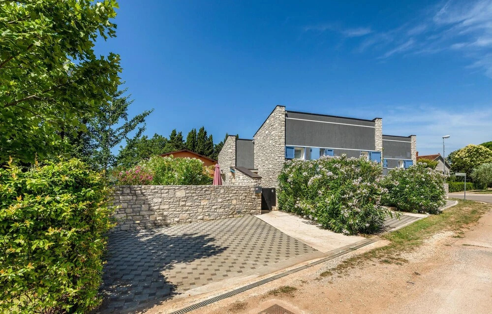 Amazing Home in Fazana With 2 Bedrooms, Wifi and Outdoor Swimming Pool