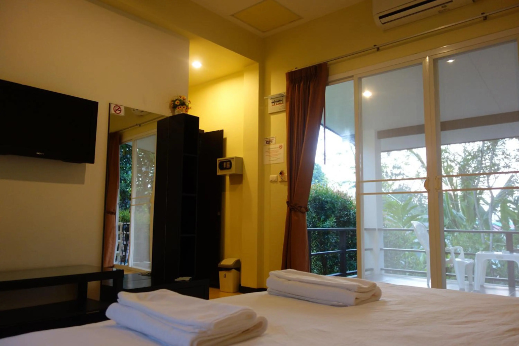 Khaolak Hillside Villa — 4