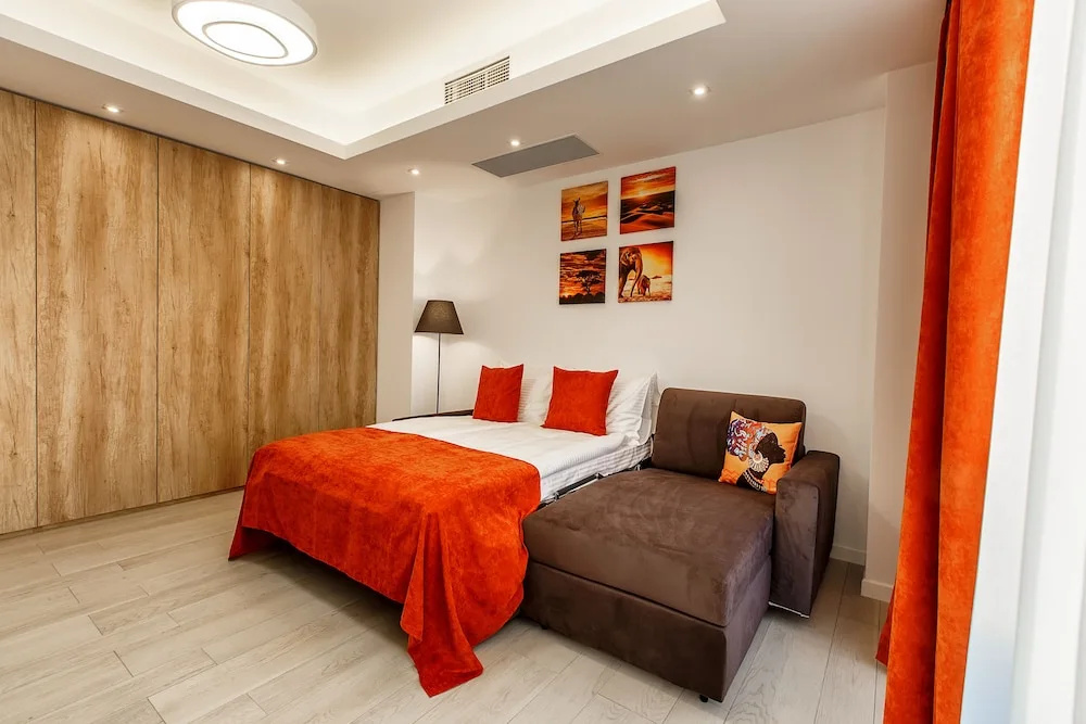 2 Bedrooms Apartment with balcony and with lake view