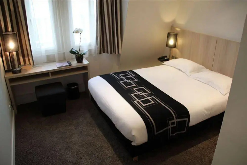 Hotel photo 11