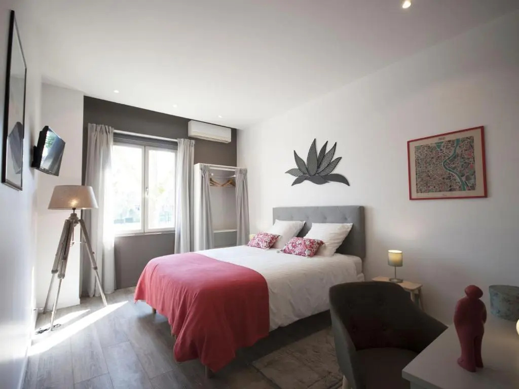 Standard Double room (full double bed)