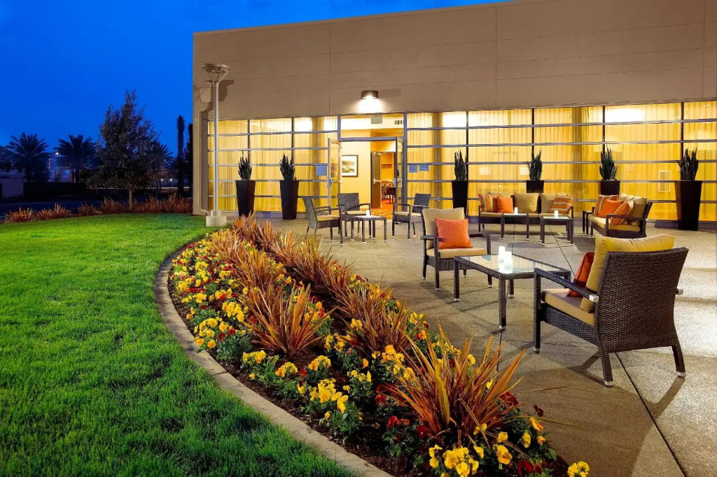 Courtyard by Marriott Long Beach Airport - Général