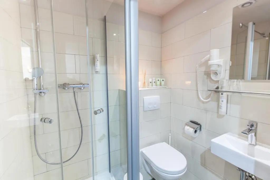 Economy Double room (full double bed)
