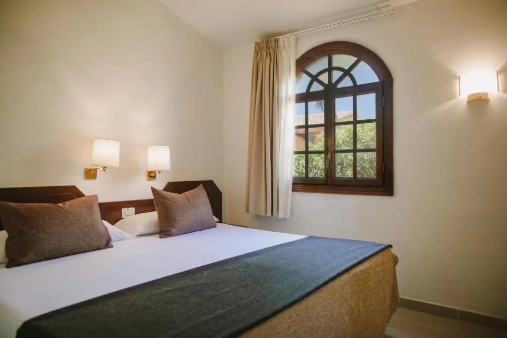 2 Bedrooms Bungalow