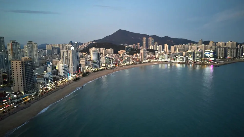 Beach & Waterfront