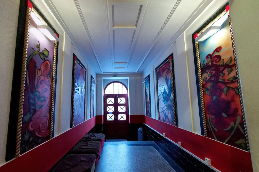 Hotel photo 11