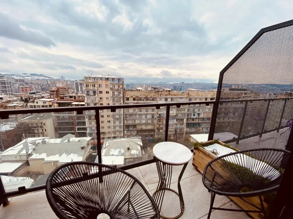 Standard Double room with balcony (full double bed)