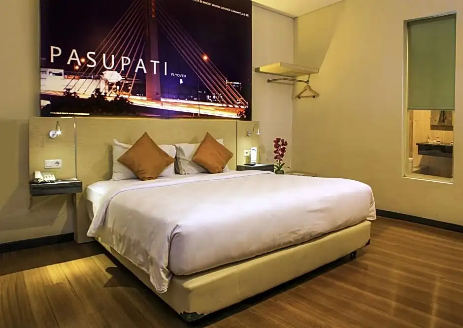 Townhouse Oak Cihampelas Near Ciwalk Formerly Promenade Hotel - Chambres