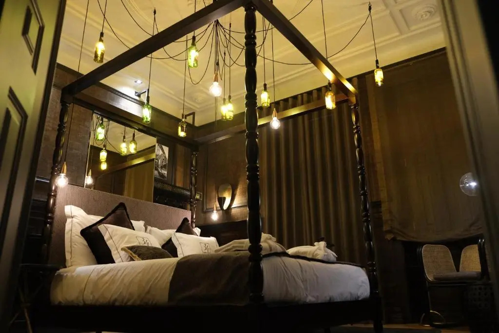 Deluxe Double room with balcony (full double bed)
