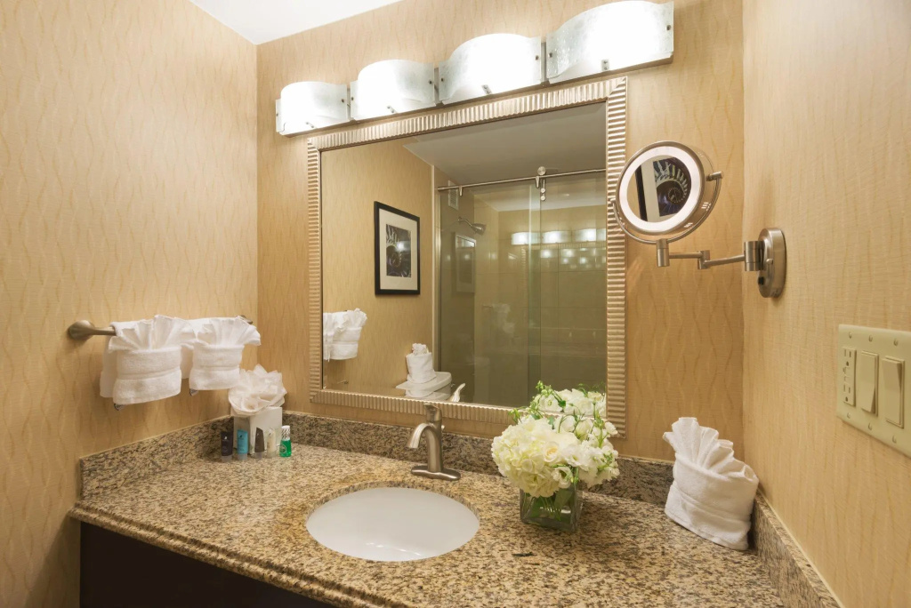 Crowne Plaza Boston - Woburn by IHG - Chambres