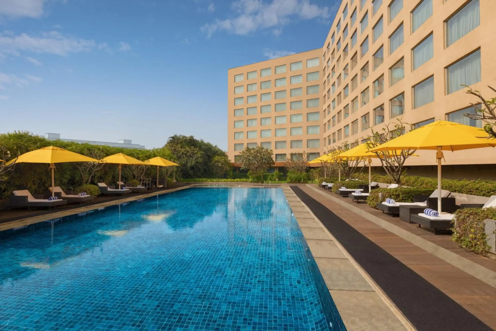 Courtyard by Marriott Mumbai International Airport - фото 14