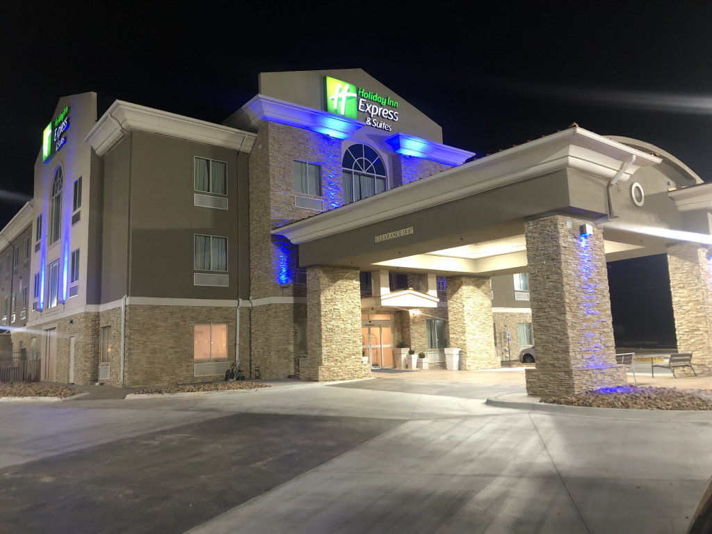 Holiday Inn Express & Suites Woodward by IHG