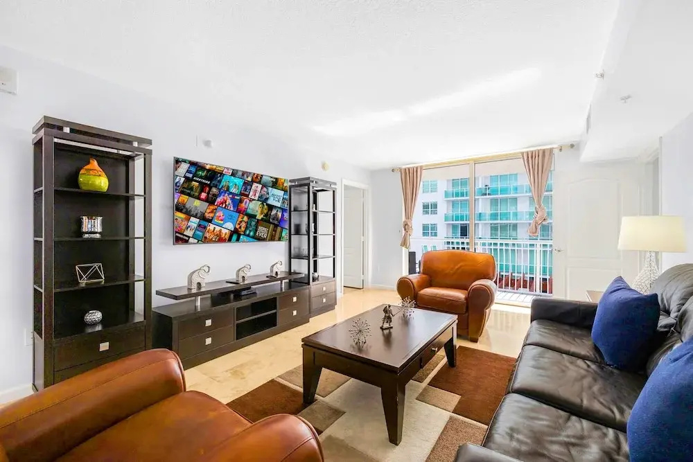 2 Bedrooms Luxury room with city view
