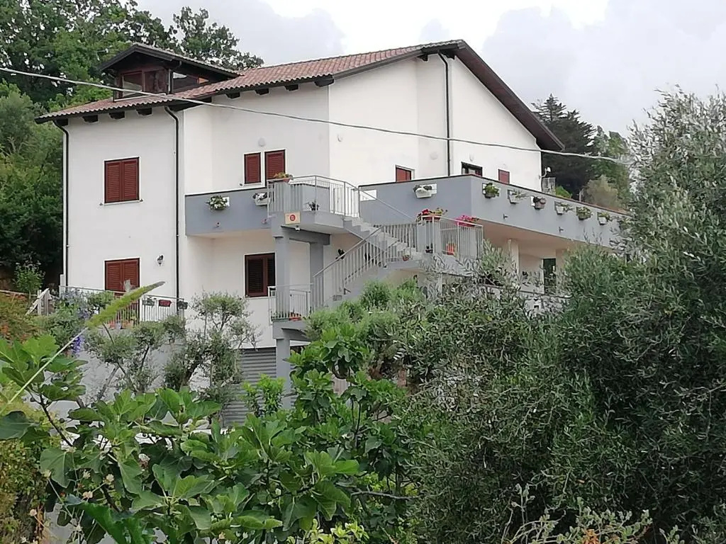 Standard Double room with balcony (full double bed)