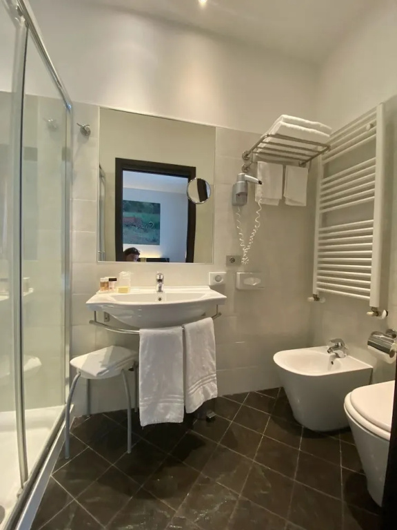 Card International Hotel - Chambres