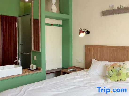 Superior Double room (full double bed)