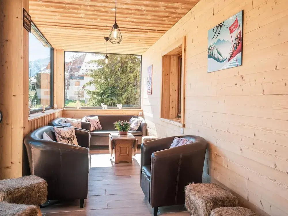 Chalet in Les Deux Alpes Near Ski Lift