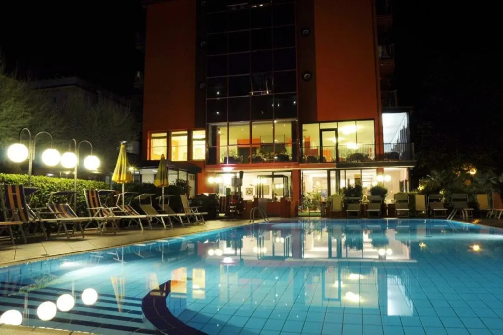 Hotel photo 16