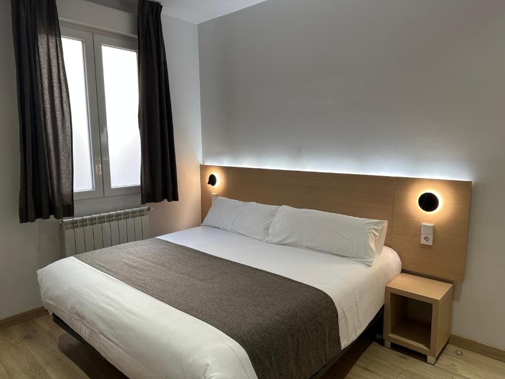 Standard Double room (full double bed)