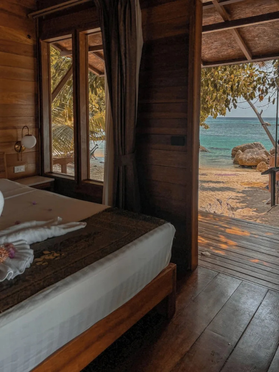 Ten Moons Lipe Resort - Chambres
